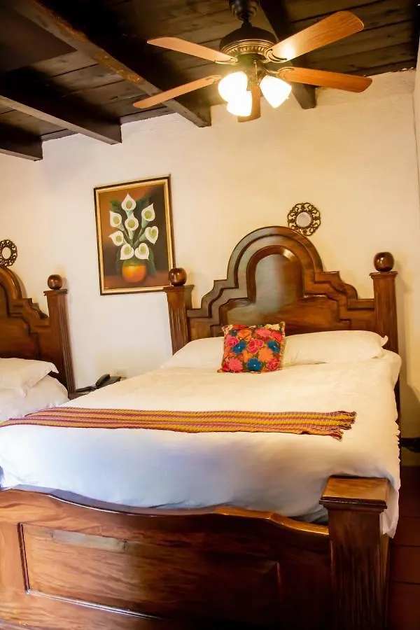 Hotel Villa Real Antigua 3*,